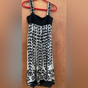 Zara Fully Lined Flowly Dress Black and Cream Made in Spain Medium